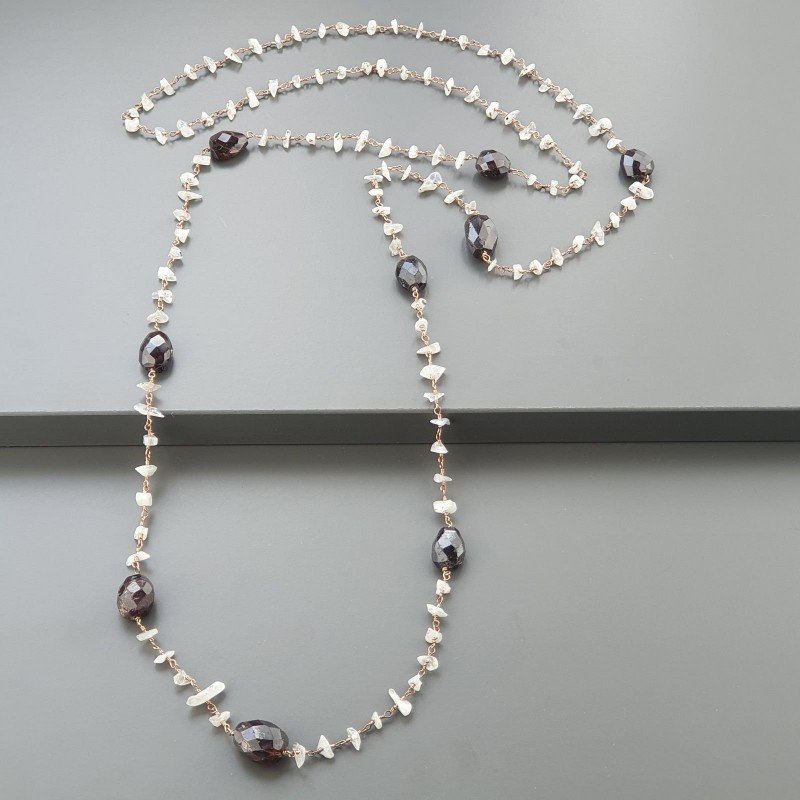 Collana A Nodo Orafo Rosato Con Labradorite Bianca E Granato Naturale