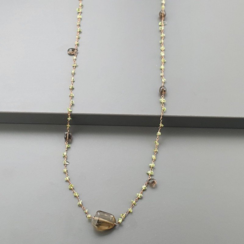 Collana A Nodo Orafo Rosato Con Peridoto E Quarzo Fume