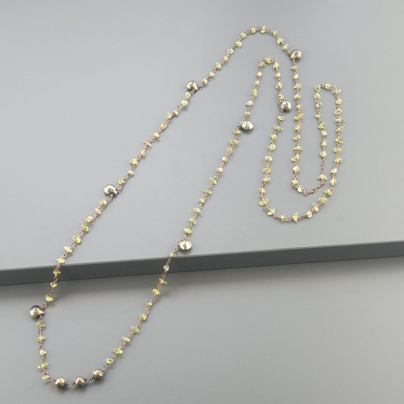 Collana A Nodo Orafo Rosato Con Peridoto E Pirite Naturale