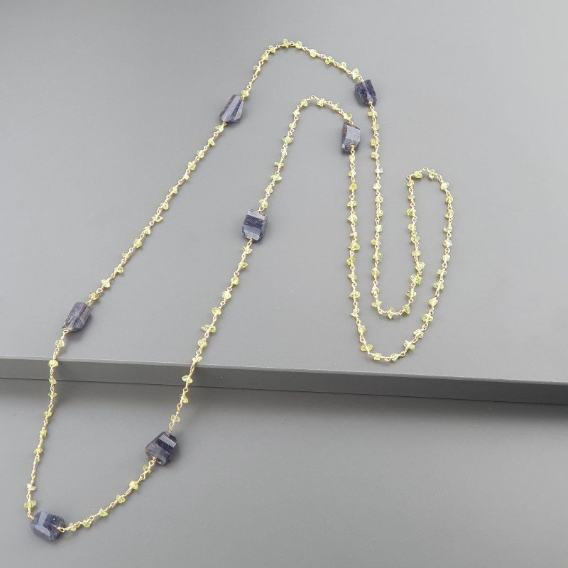 Collana A Nodo Orafo Dorato Con Peridoto E Iolite Sassi