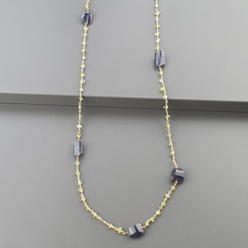 Collana A Nodo Orafo Dorato Con Peridoto E Iolite Sassi