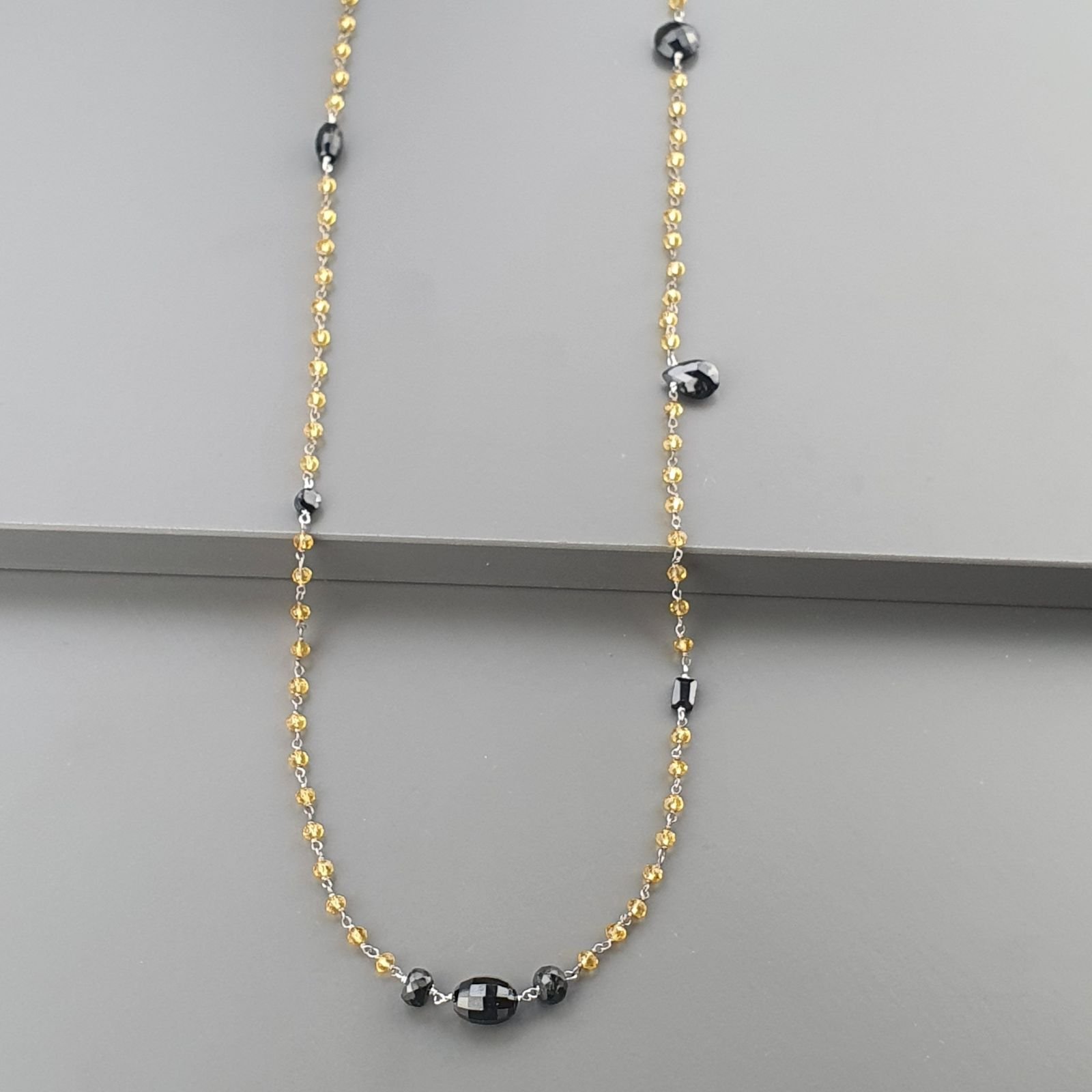 Collana A Nodo Orafo Argentato Con Cristallo Giallo,Spinello Nero E Onice Nera