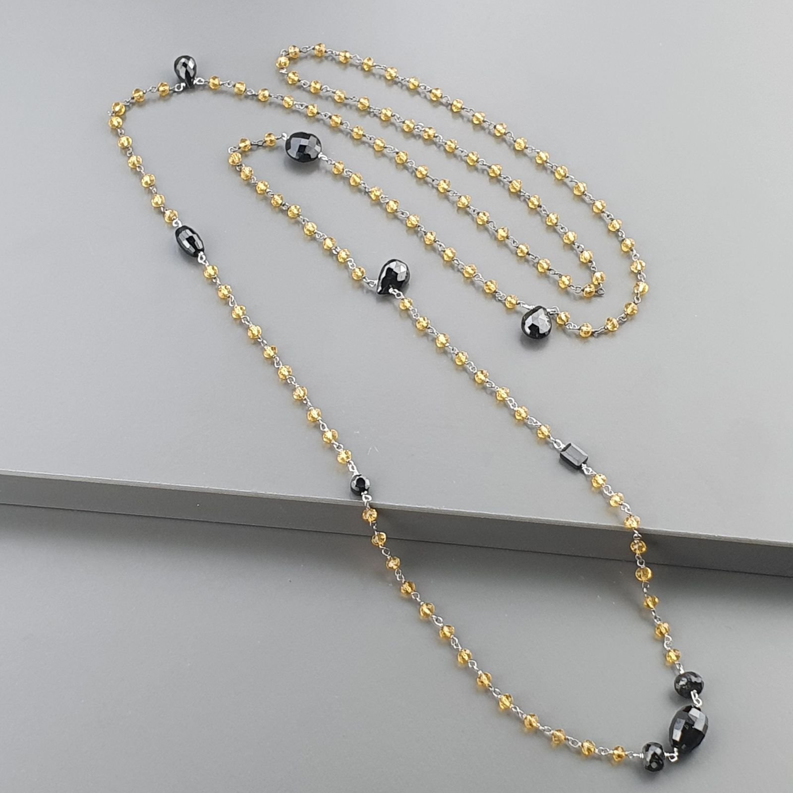 Collana A Nodo Orafo Argentato Con Cristallo Giallo,Spinello Nero E Onice Nera