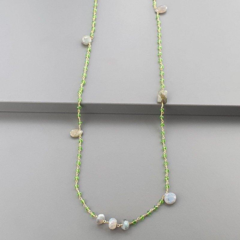 Collana A Nodo Orafo Rosato Con Cristallo Verde E Labradorite
