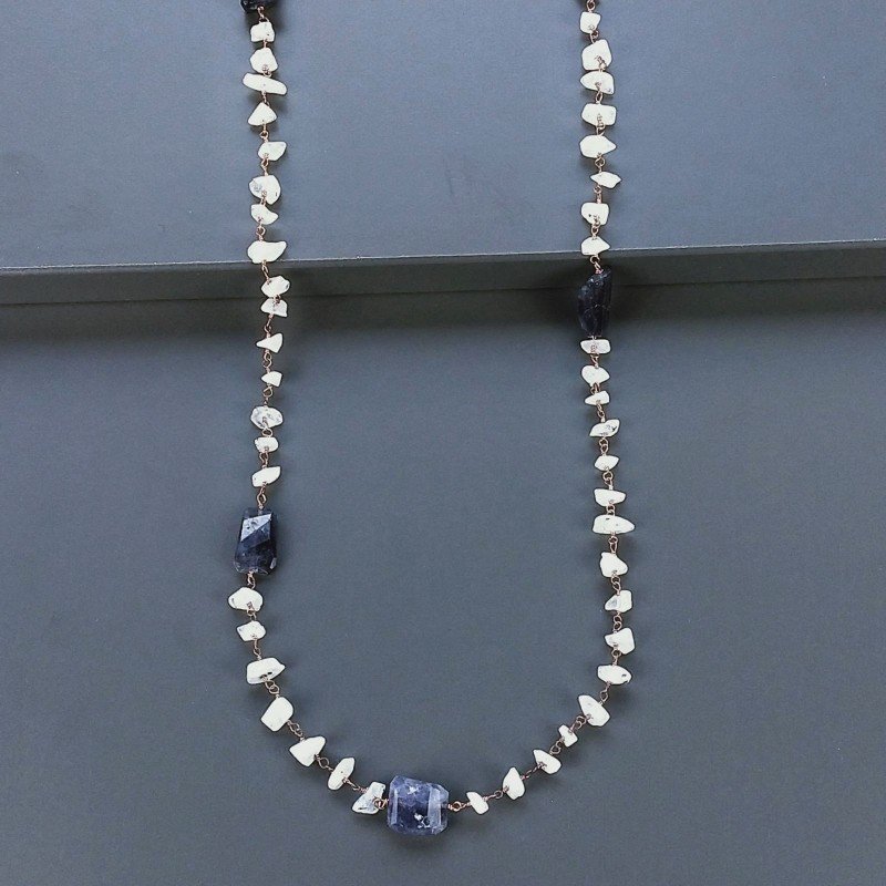 Collana A Nodo Orafo Rosato Con Labradorite Bianca E Iolite Naturale