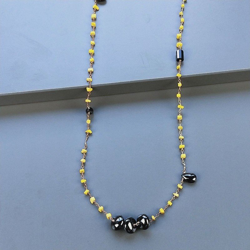 Collana A Nodo Orafo Rosato Con Agata Gialla Spinello Nero E Onice Nera