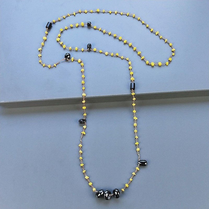 Collana A Nodo Orafo Rosato Con Agata Gialla Spinello Nero E Onice Nera