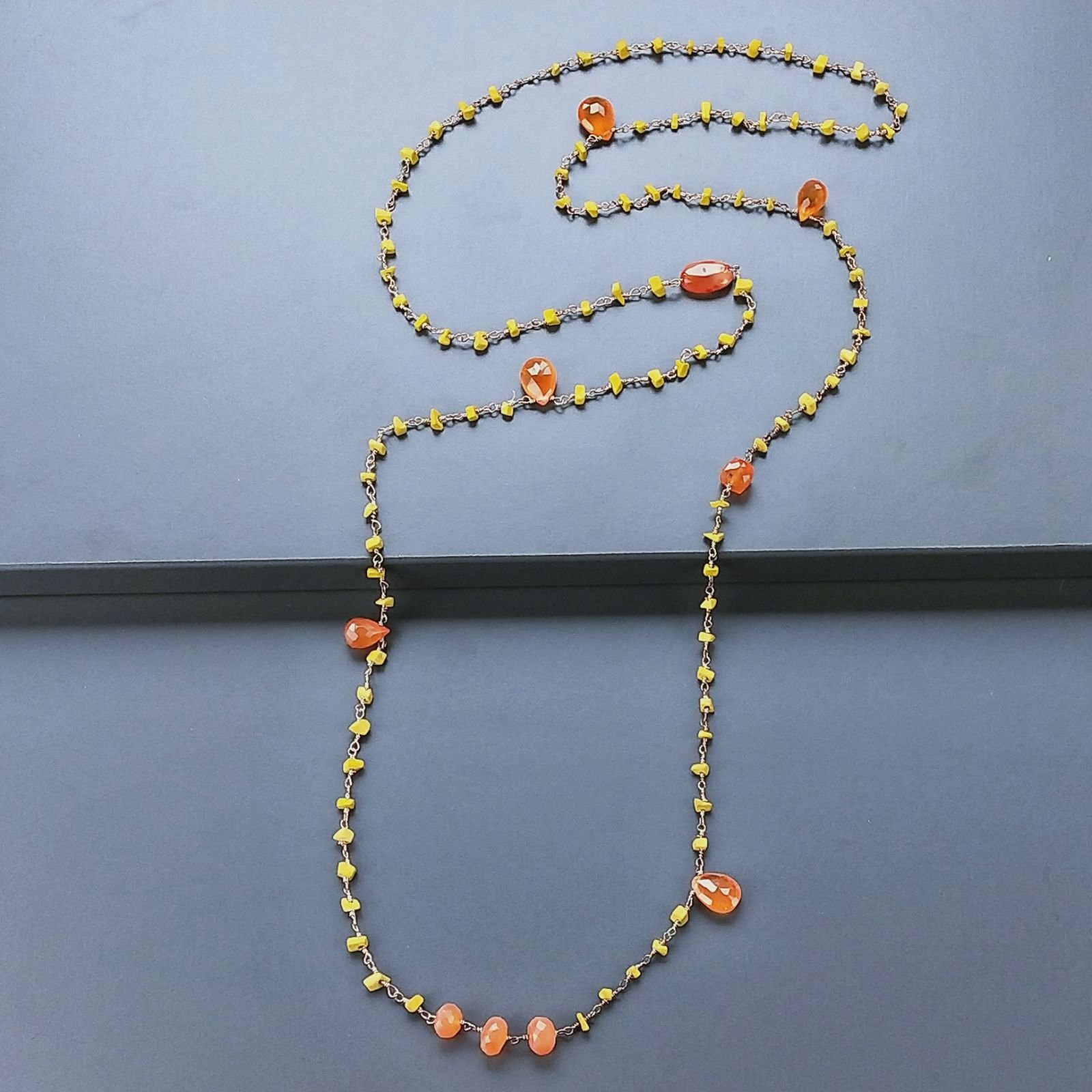 Collana A Nodo Orafo Rosato Con Agata Gialla E Corniola
