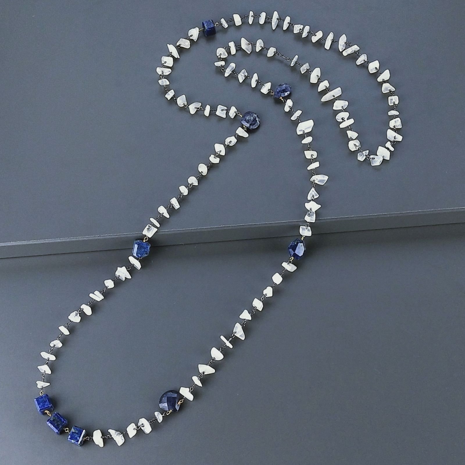 Collana A Nodo Orafo Brunito Con Pietra Di Luna (Adularia) Con Lapis Lazuli