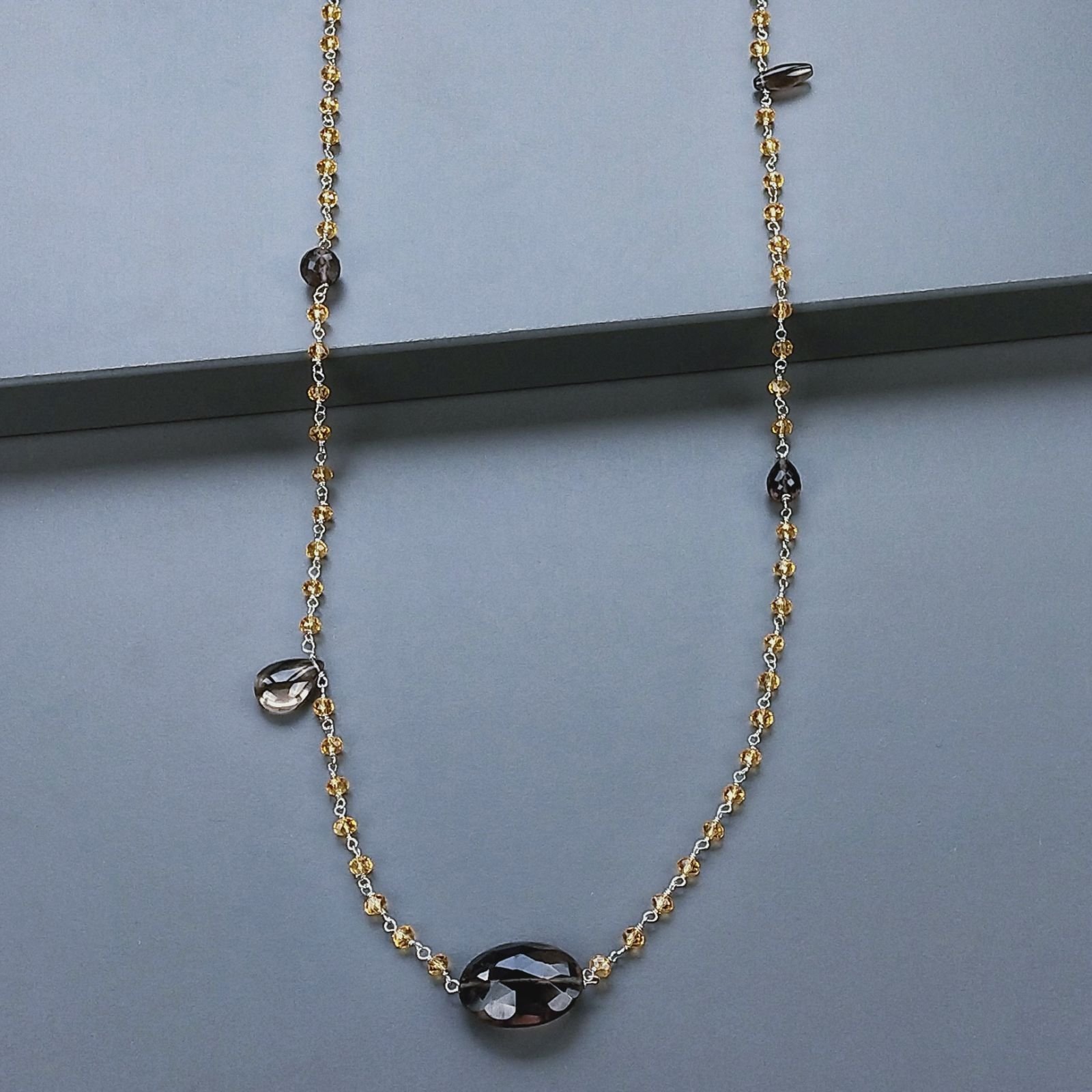 Collana A Nodo Orafo Argentato Con Cristallo Giallo E Quarzo Fume