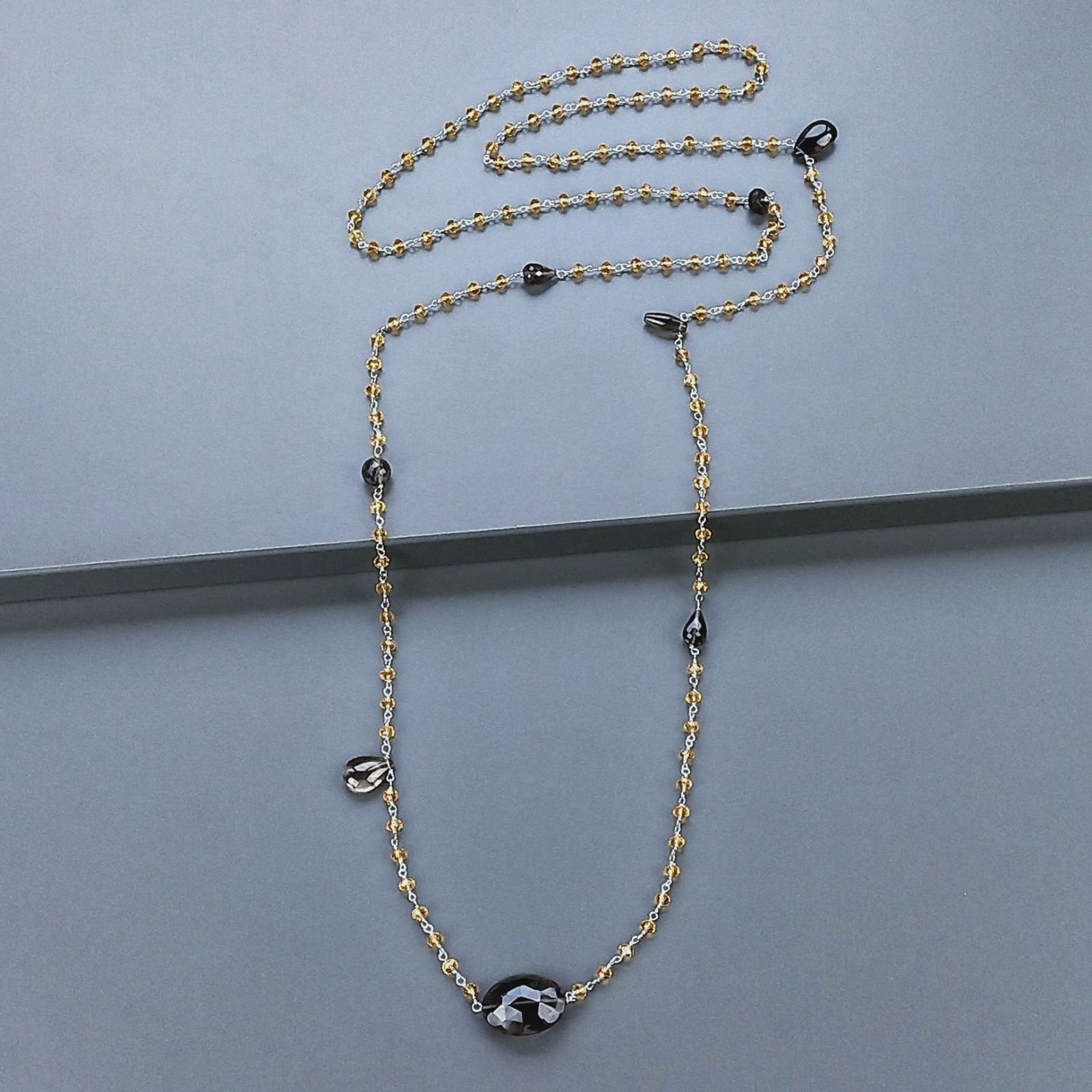 Collana A Nodo Orafo Argentato Con Cristallo Giallo E Quarzo Fume
