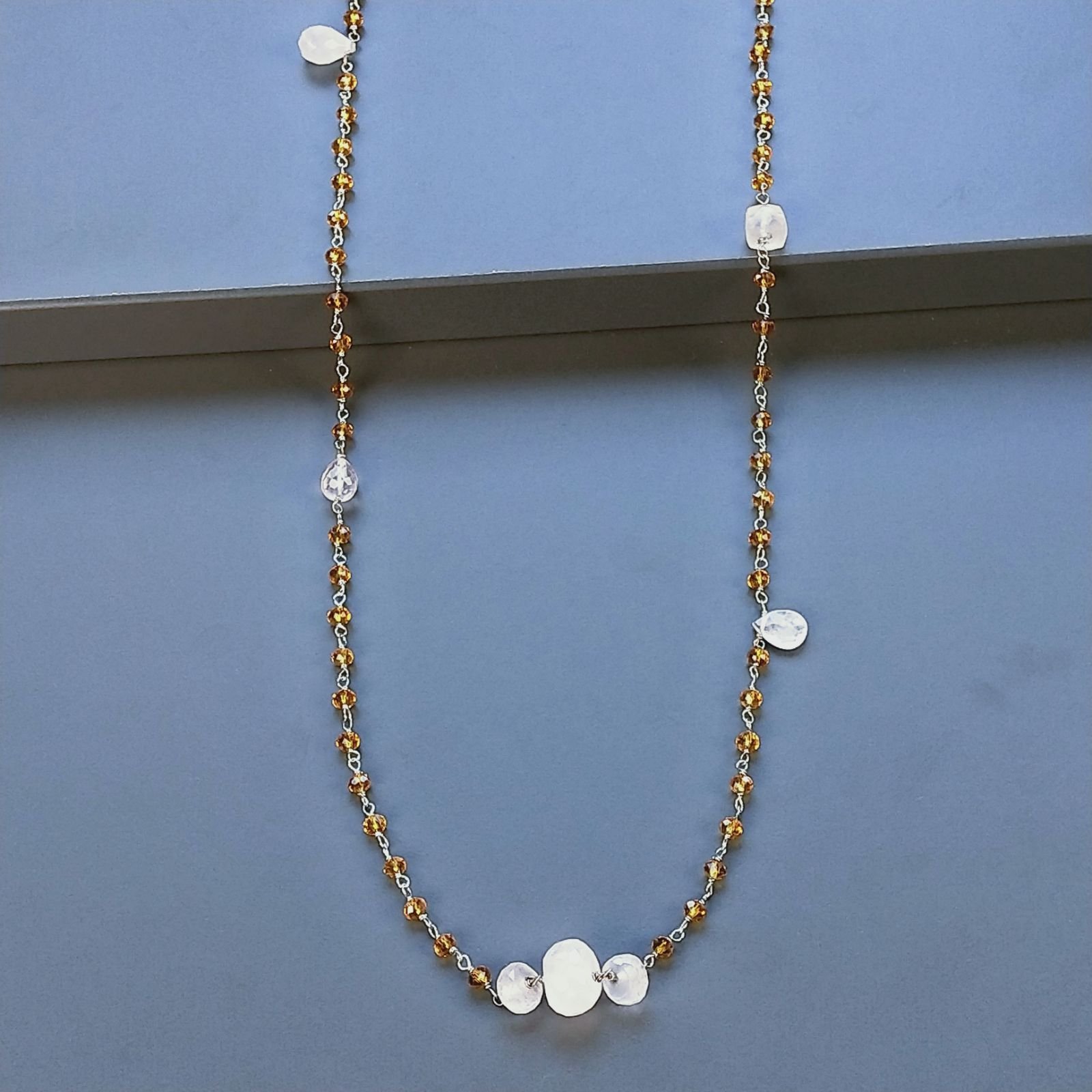 Collana A Nodo Orafo Argentato Con Cristallo Giallo E Quarzo Rosa