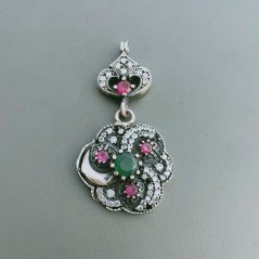 Ciondolo Di Argento 925 con Radice di Smeraldo e Rubino Tondo e Zirconi Stile Etnico