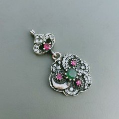 Ciondolo Di Argento 925 con Radice di Smeraldo e Rubino Tondo e Zirconi Stile Etnico