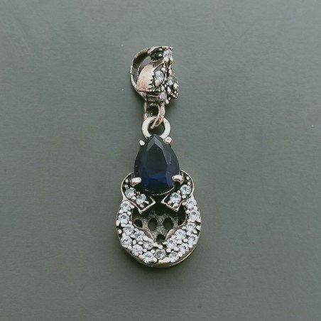 Ciondolo Di Argento 925 con Radice di Zaffiro Goccia e Zirconi Stile Etnico