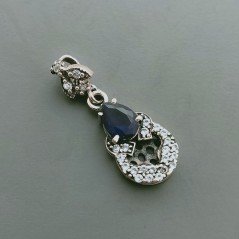 Ciondolo Di Argento 925 con Radice di Zaffiro Goccia e Zirconi Stile Etnico