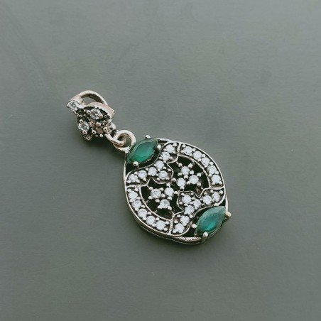 Ciondolo Di Argento 925 con Radice di Smeraldo Marquise e Zirconi Stile Etnico