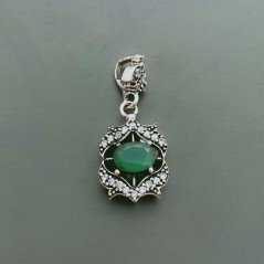 Ciondolo Di Argento 925 con Radice di Smeraldo Ovale e Zirconi Stile Etnico