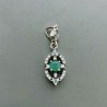 Ciondolo Di Argento 925 con Radice di Smeraldo Tondo e Zirconi Stile Etnico