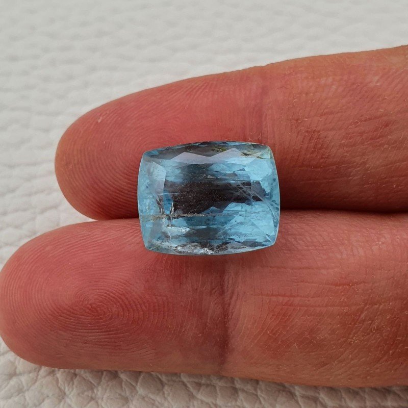 Gemma Sciolta di Acquamarina Naturale (AA), Taglio Cuscino Sfaccettato a Mano, 12x15x9,7 mm, 12,50 ct