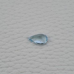 Gemma Sciolta di Acquamarina Naturale (AA), Taglio Goccia Sfaccettato a Mano, 11,60x7,30x4,10 mm, 1,90 ct