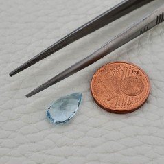 Gemma Sciolta di Acquamarina Naturale (AA), Taglio Goccia Sfaccettato a Mano, 11,60x7,30x4,10 mm, 1,90 ct