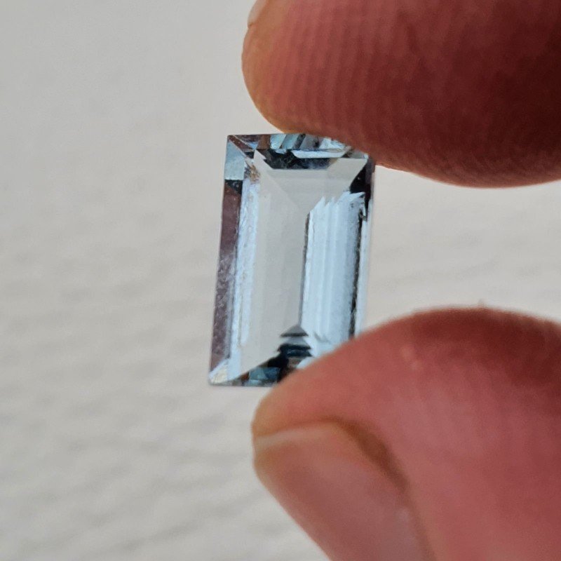 Acquamarina Naturale (AA) Taglio Baguette Sfaccettata Fatto a Mano Gemma Sciolta 10X6X4mm 1,95 Carati 1pz