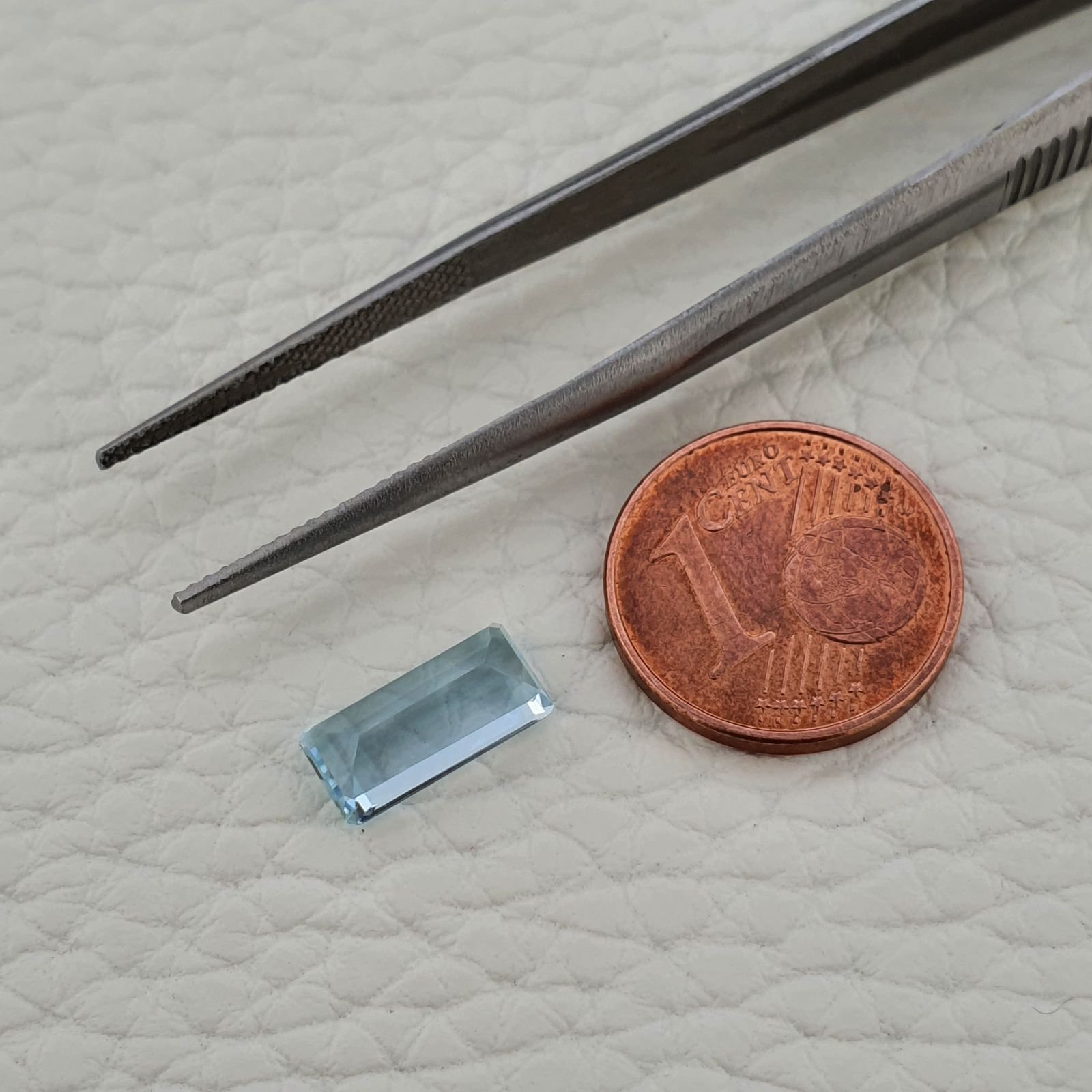 Acquamarina Naturale (A) Taglio Smeraldo Ottagono Sfaccettata Fatto a Mano Gemma Sciolta 10,60X5,20X4mm 1,85 Carati 1pz