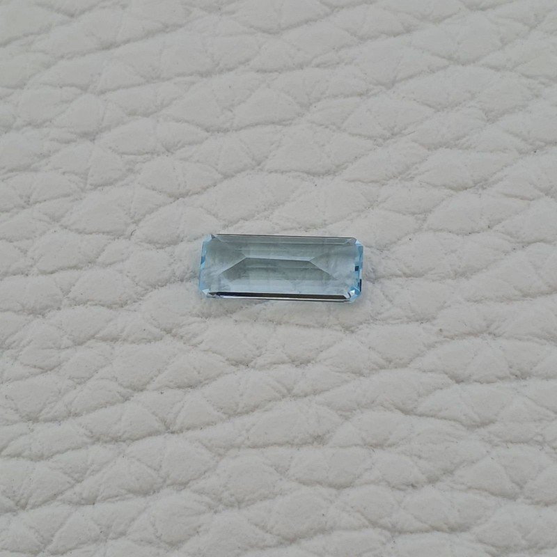 Acquamarina Naturale (AA) Taglio Smeraldo Ottagono Sfaccettata Fatto a Mano Gemma Sciolta 10X4X3mm 1,00 Carati 1pz