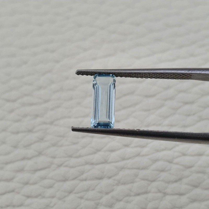 Acquamarina Naturale (AA) Taglio Smeraldo Ottagono Sfaccettata Fatto a Mano Gemma Sciolta 10X4X3mm 1,00 Carati 1pz