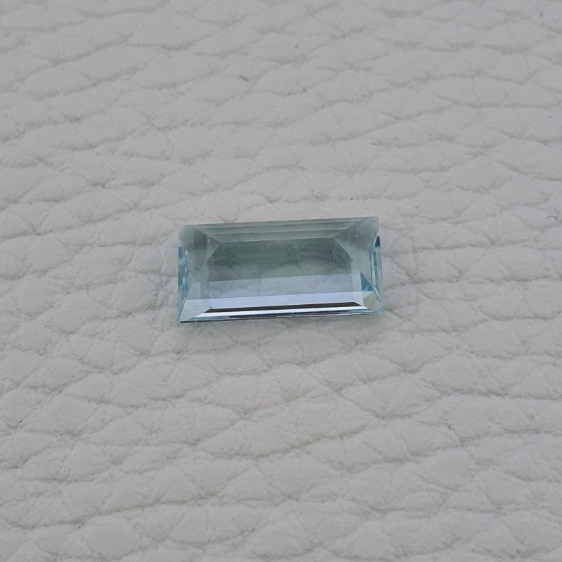 Acquamarina Naturale (AA) Taglio Baguette Sfaccettata Fatto a Mano Gemma Sciolta 14,30X7,60X5mm 4,40 Carati 1pz