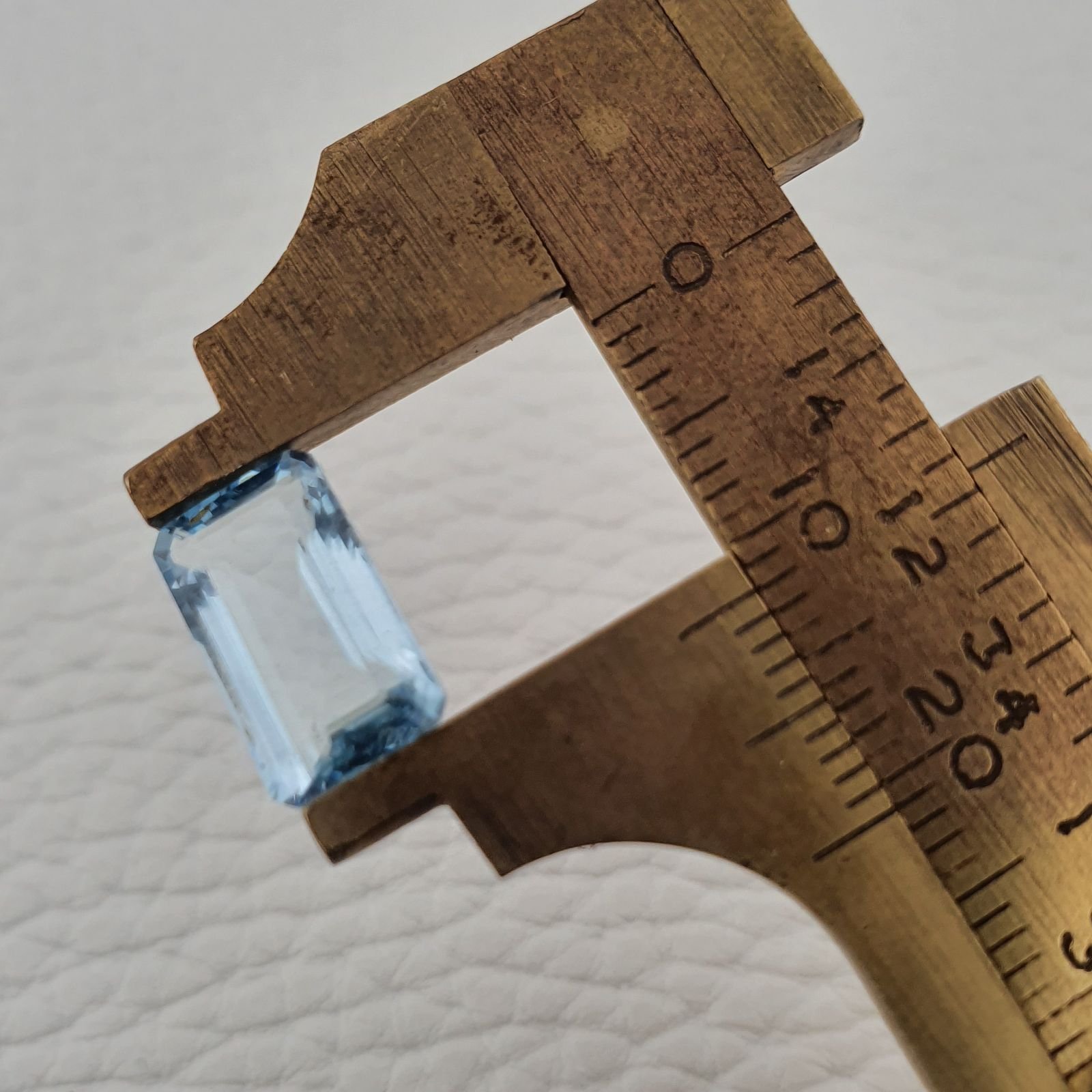 Acquamarina Naturale (AA) Taglio Smeraldo Ottagono Sfaccettata Fatto a Mano Gemma Sciolta 12X07X04mm 3,50 Carati 1pz