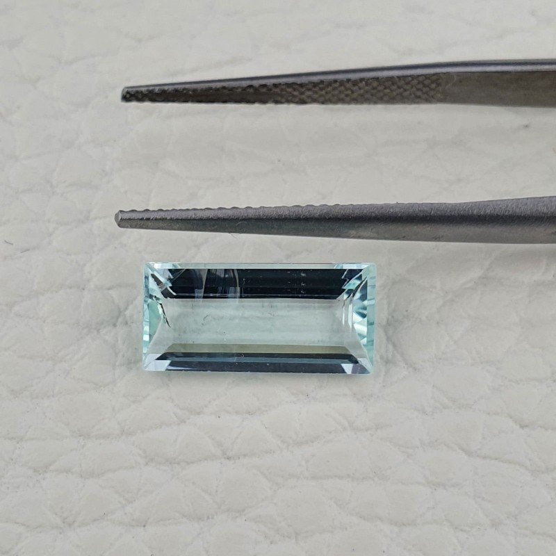 Acquamarina Naturale (AA) Taglio Baguette Sfaccettata Fatto a Mano Gemma Sciolta 13X6,30X04mm 2,90 Carati 1pz