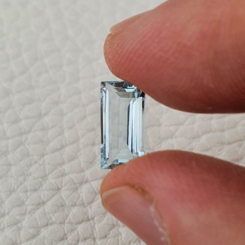 Acquamarina Naturale (AA) Taglio Baguette Sfaccettata Fatto a Mano Gemma Sciolta 11,50X6X04mm 2,45 Carati 1pz
