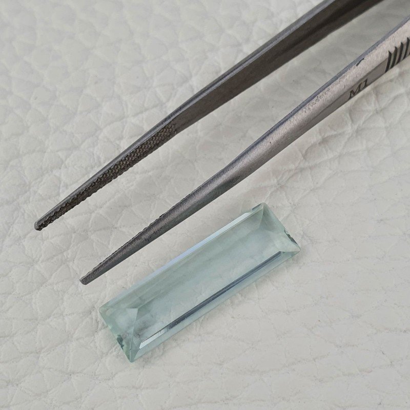 Acquamarina Naturale (AAA) Taglio Baguette Sfaccettata Fatto a Mano Gemma Sciolta 22X07X04mm 5,60 Carati 1pz