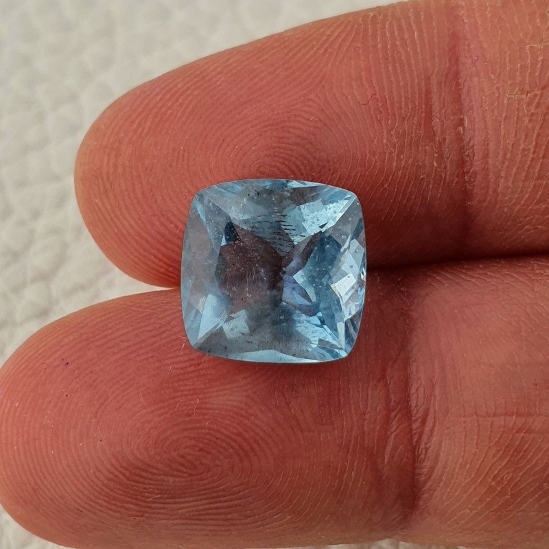 Gemma Sciolta di Acquamarina Naturale (AA), Taglio Cuscino Sfaccettato a Mano, 11x11x7,50 mm, 5,75 ct