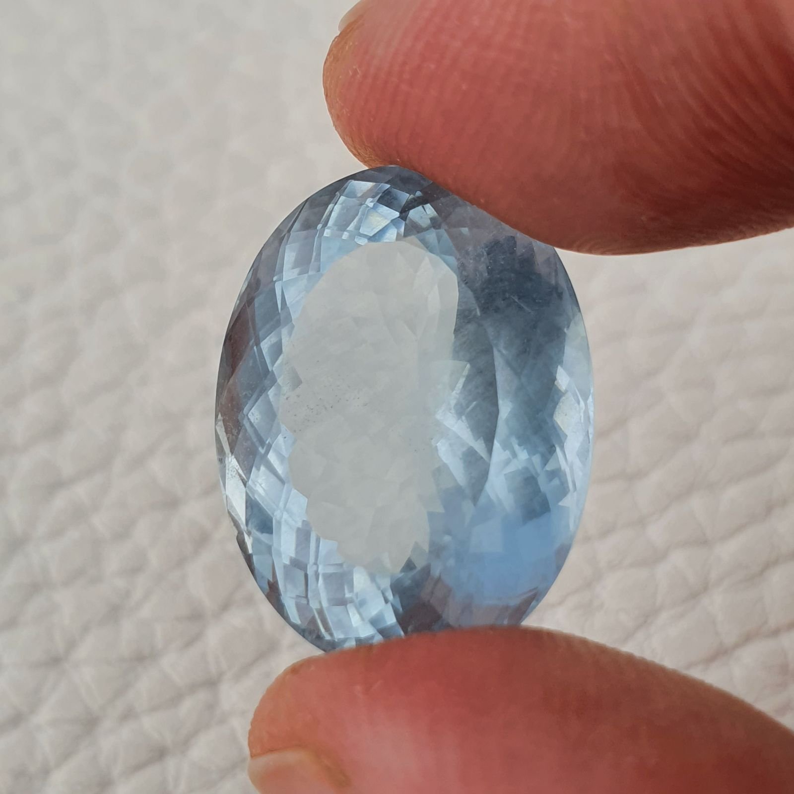 Acquamarina Naturale (AA) Taglio Ovale Sfaccettata Fatto a Mano Gemma Sciolta 20X15X10mm 18,30 Carati 1pz
