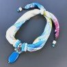 Collana foulard multicolore con ciondolo di cristallo forme miste