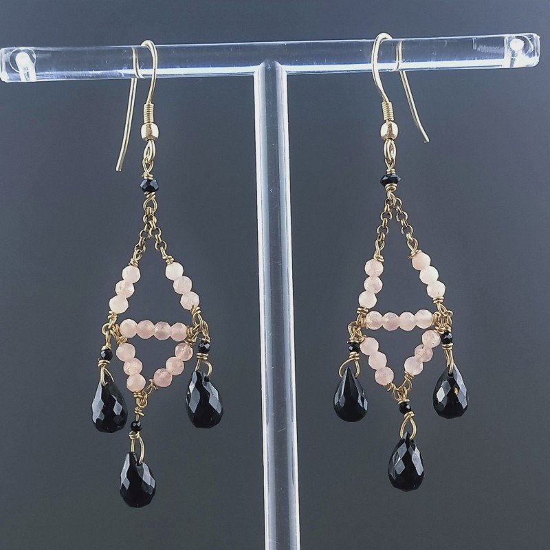 Orecchini Chandelier Con Catena Dorato,Pietra Di Sole E Spinello Nero Gocce Tondo Sfaccettate A Mano