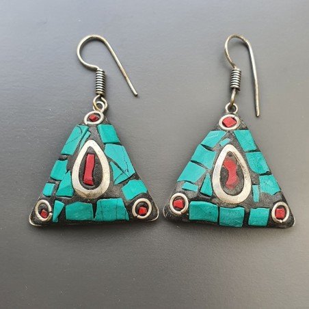 Orecchini tibetano in arte etnica simbolica con colori tradizionali
