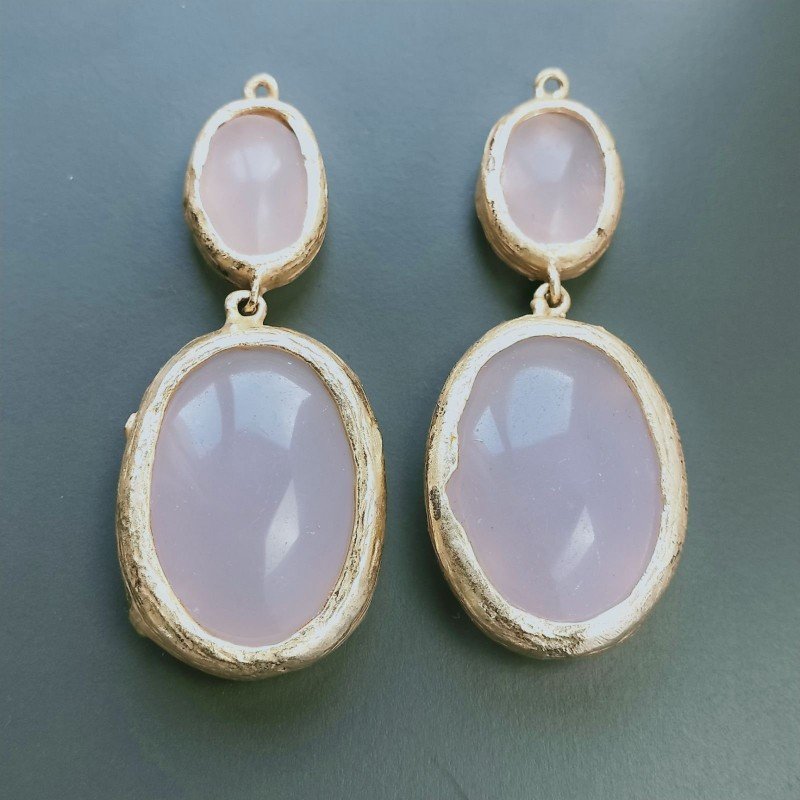 Orecchini Di Ottone dorato satinato con calcidonia rosa ovale liscia - Modello A63