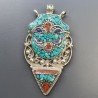 Ciondolo in Ottone Argentato Stile Etnico Simbolico Tibetano con Colori Tradizionali 1pz