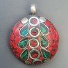 Ciondolo in Ottone Argentato Stile Etnico Simbolico Tibetano con Colori Tradizionali 1pz