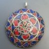 Ciondolo in Ottone Argentato Stile Etnico Simbolico Tibetano con Colori Tradizionali 1pz
