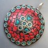 Ciondolo in Ottone Argentato Stile Etnico Simbolico Tibetano con Colori Tradizionali 1pz