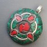 Ciondolo in Ottone Argentato Stile Etnico Simbolico Tibetano con Colori Tradizionali 1pz