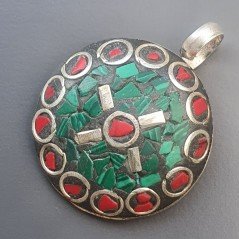 Ciondolo in Ottone Argentato Stile Etnico Simbolico Tibetano con Colori Tradizionali 1pz