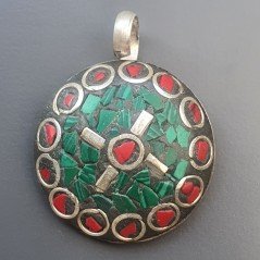 Ciondolo in Ottone Argentato Stile Etnico Simbolico Tibetano con Colori Tradizionali 1pz