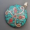 Ciondolo in Ottone Argentato Stile Etnico Simbolico Tibetano con Colori Tradizionali 1pz