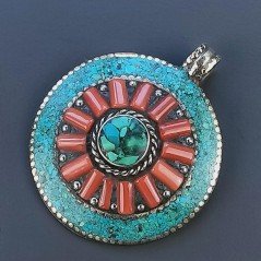 Ciondolo in Ottone Argentato Stile Etnico Simbolico Tibetano con Colori Tradizionali 1pz